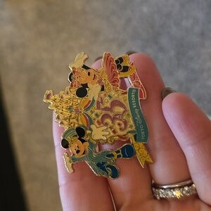 Tokyo Disney 35th Anniversary trading pin